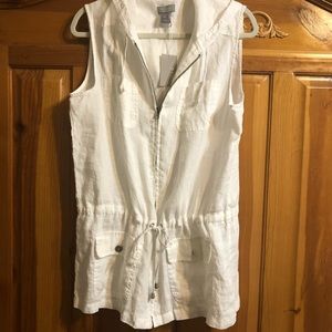 White linen vest